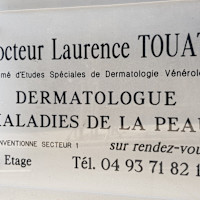 Dr TOUATI, Dermatologue et vénérologue à Nice