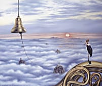 Птица марабу на крыше Мира