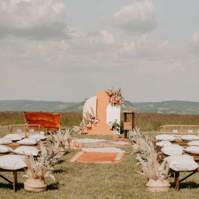 planner_gallery.gallery_photo