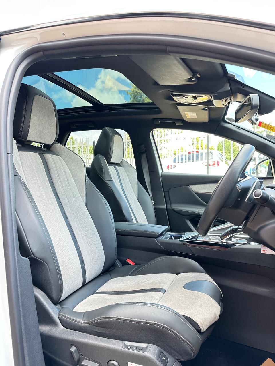 2021 Peugeot 3008 GT line thumbnail 6