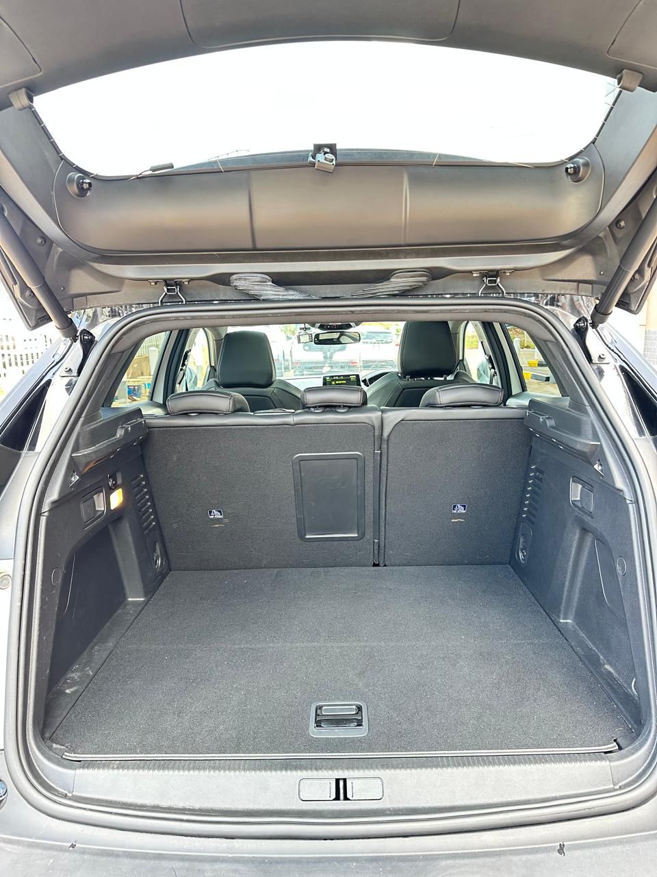 2021 Peugeot 3008 GT line thumbnail 10