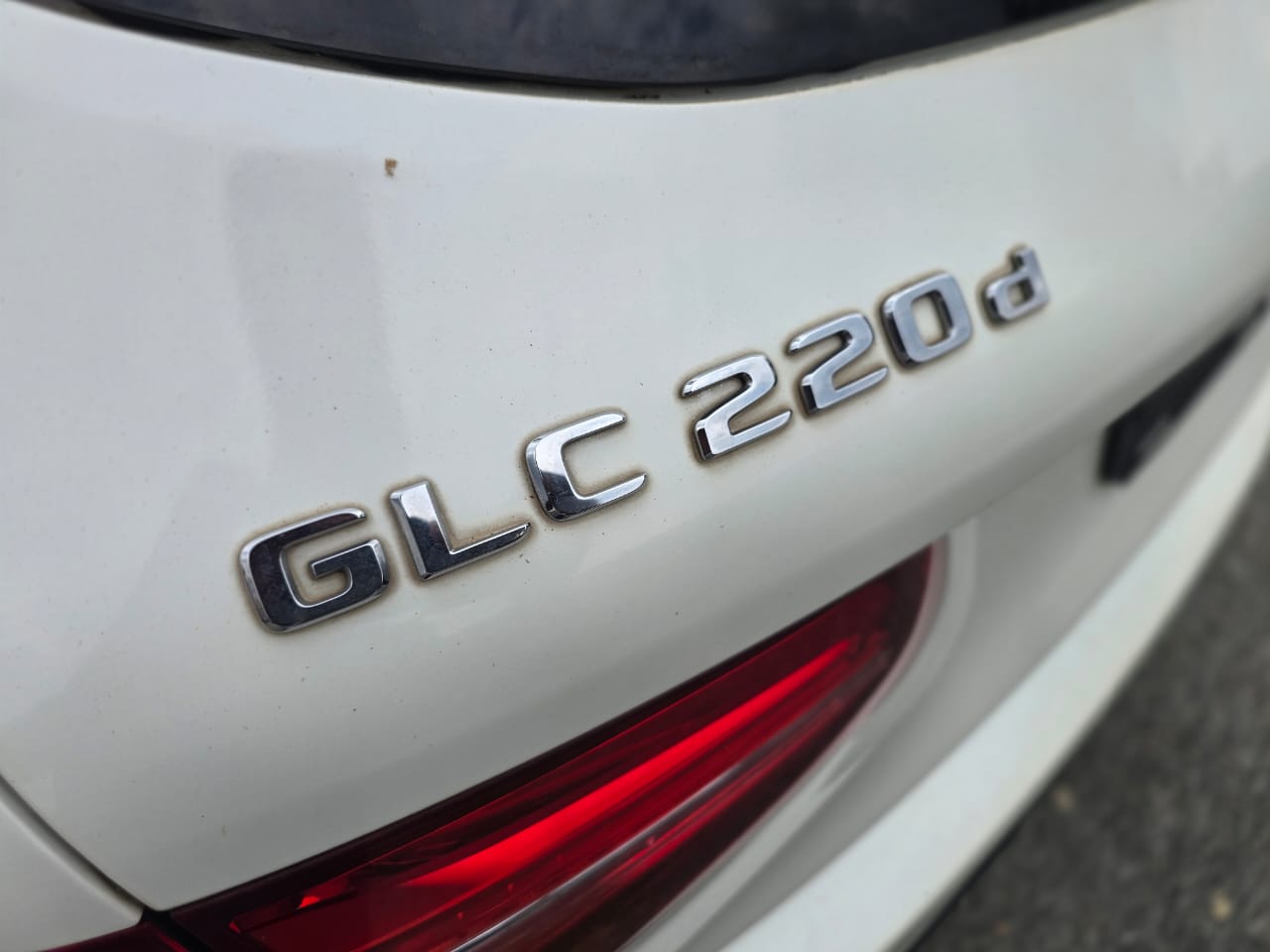 2018 Mercedes-Benz GLC 220d 4MATIC thumbnail 7