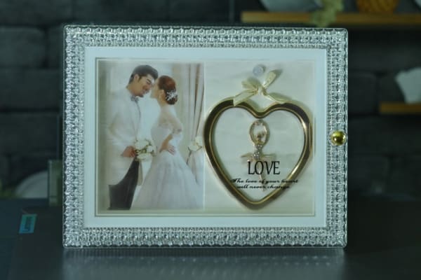 Crystal Heart Couple Photo Frame