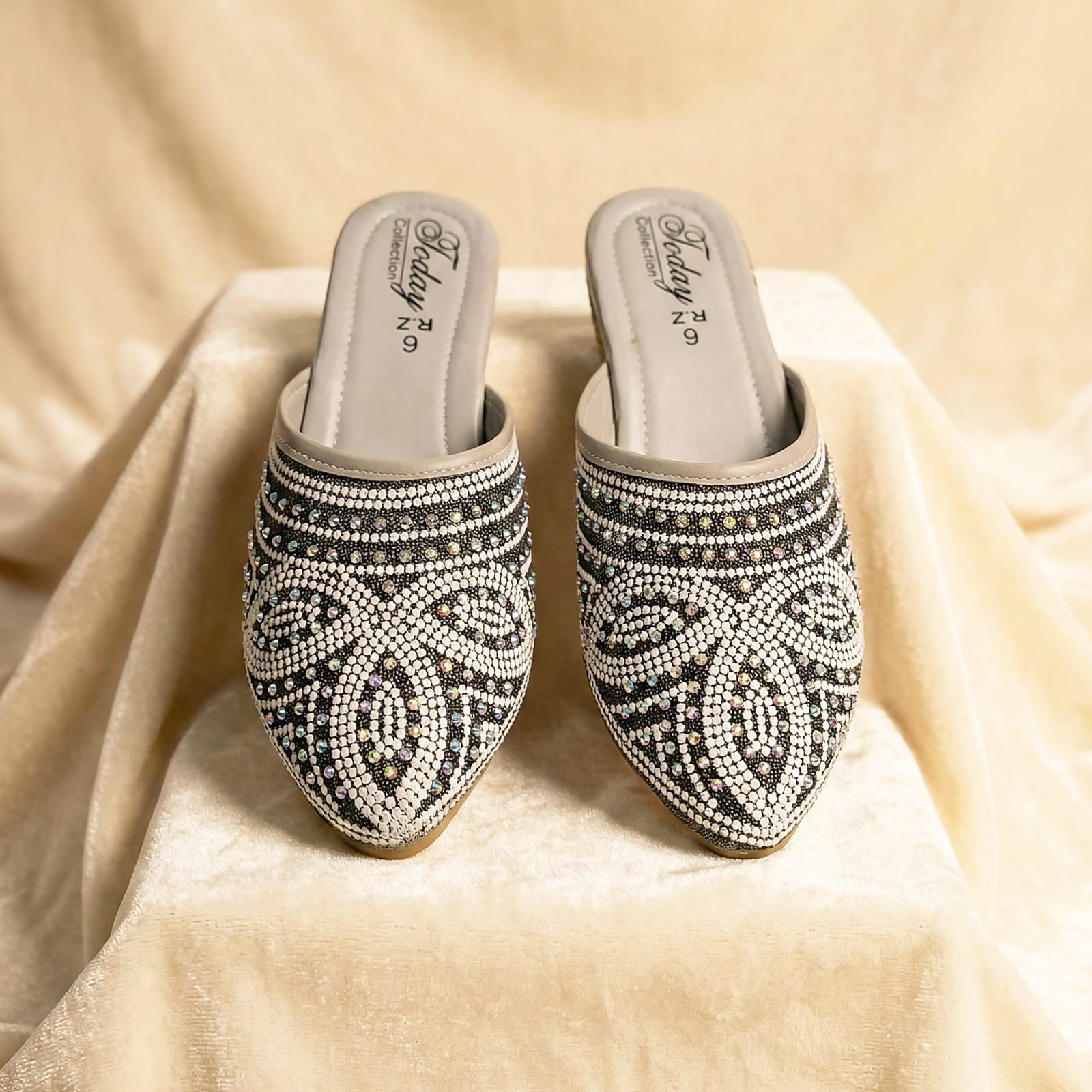 Luxury Crystal Embellished Women Mule Flats – Party, Festive & Ethnic Wear