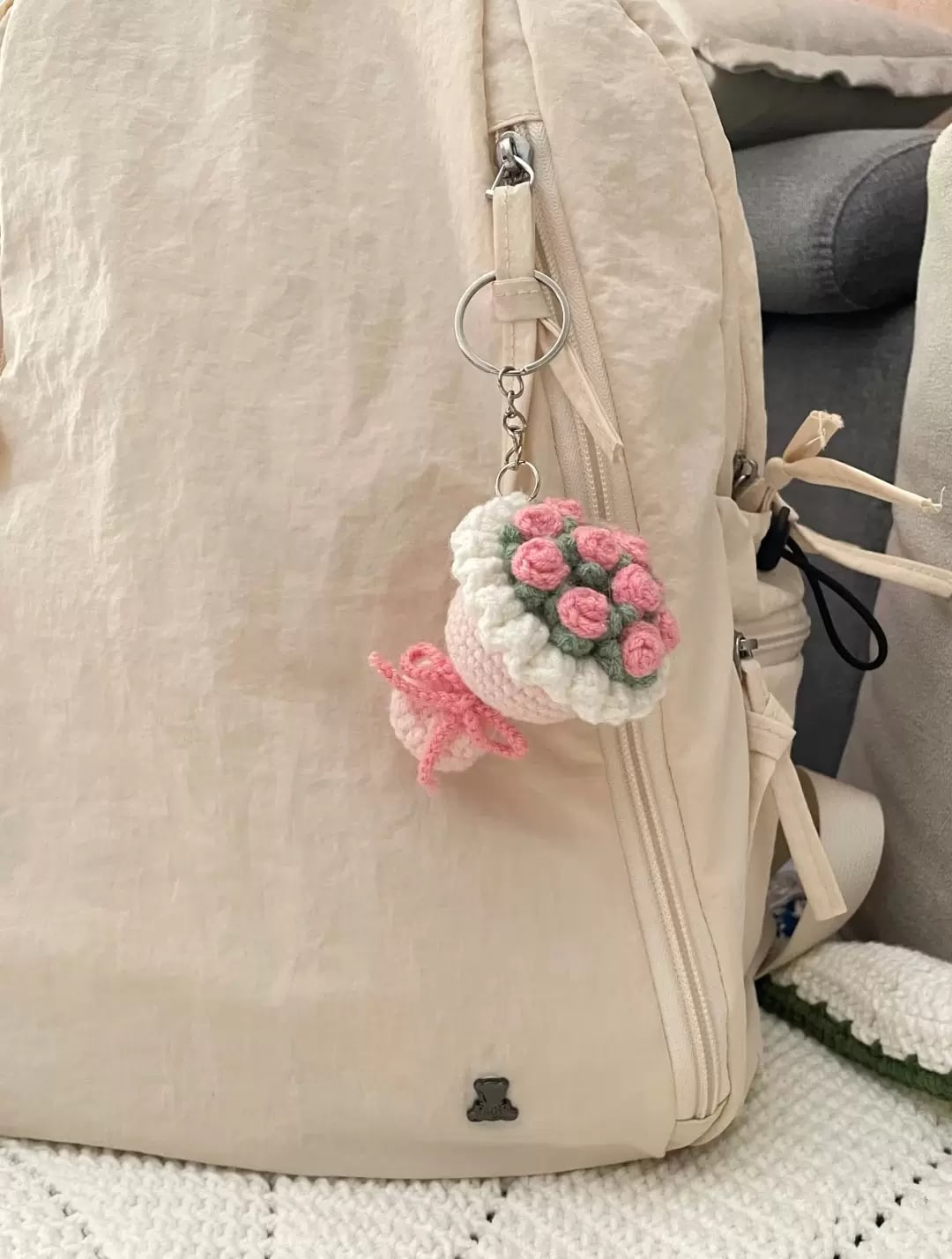 红色手捧花挂件钥匙扣