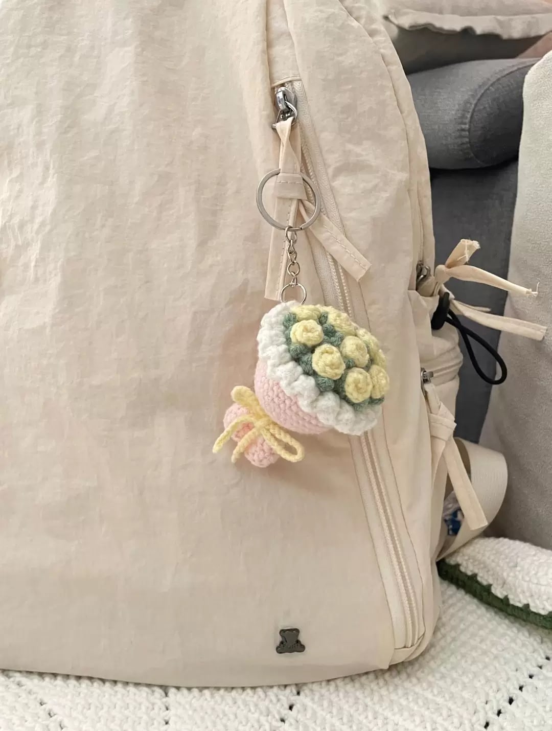 红色手捧花挂件钥匙扣