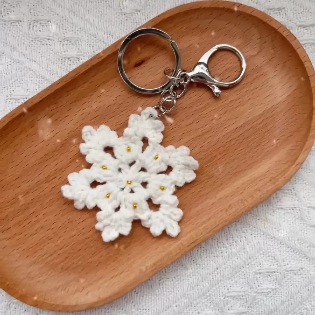 红帽子小雪人雪花挂件