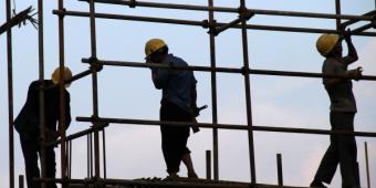 Government backs the construction industry – now banks should do the same
