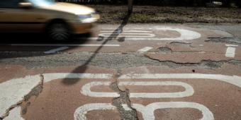 Government 'failing on road maintenance'