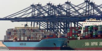 UK ships ‘still at risk from pirates’