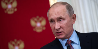 Gavin Williamson accuses Russia of 'ripping up rule book' with cyber attacks on Europe