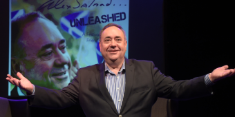 Alex Salmond urged to apologise over Edinburgh Fringe sex joke