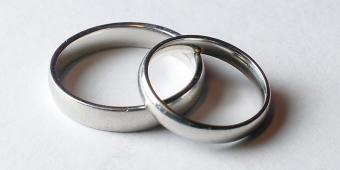 Straight couples ‘could be allowed to enter into civil partnerships’