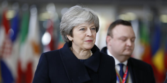 Tory minister suggests government could reconsider Brexit in 'country's best interests'