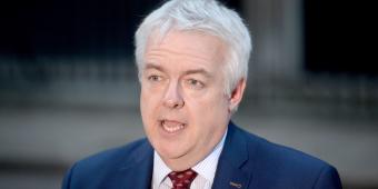 Carwyn Jones cleared of misleading Assembly after Carl Sargeant death