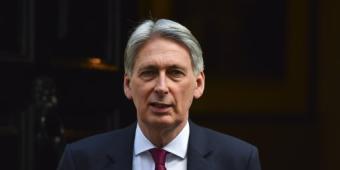 Blow for Philip Hammond as UK economy hit by worst quarterly growth in five years