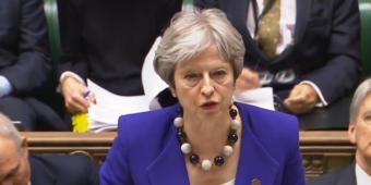 May warned of no confidence vote if she backs down on customs union