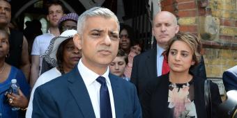 Sadiq Khan urges Theresa May to dispel public 'mistrust' over Grenfell inquiry