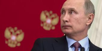 Facebook launches probe into Russian meddling in EU referendum under pressure from MPs