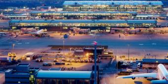 David Cameron under pressure over Airports Commission report