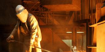 Government must 'bolster manufacturing'
