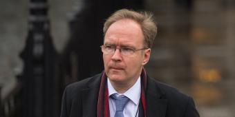 Ex-EU ambassador warns ousting Theresa May for ‘true believer Brexiteer’ boosts chance of no-deal exit