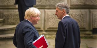 Philip Hammond 'told staff' he will fight no-deal Brexit from Tory backbenches
