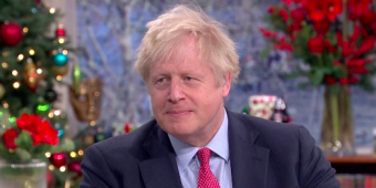 Boris Johnson finally apologises for comparing women in burqas to ‘letter boxes’