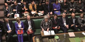 Theresa May hits back at Cabinet colleagues after they float rogue Brexit options
