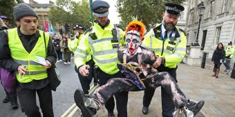 Boris Johnson urges police to use 'full force of law' as Extinction Rebellion targets Westminster