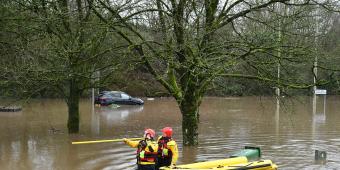 Jeremy Corbyn brands Boris Johnson 'part-time prime minister' as he blasts floods response
