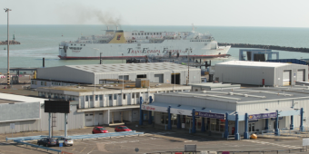 Ministers blasted over 'farcical' no-deal Brexit contract for shipping firm with no ships