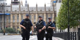 Top cop accuses Theresa May of ‘stabbing police in the back’ after Westminster terror attack