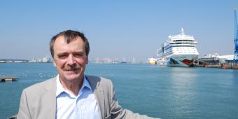 Government must fund ship to shore power units to improve air quality in UK ports