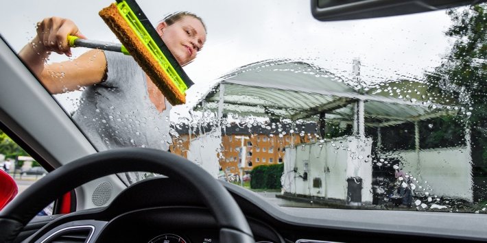 Mps Demand Crackdown On Hand Car Washes In Bid To Beat Modern Slavery