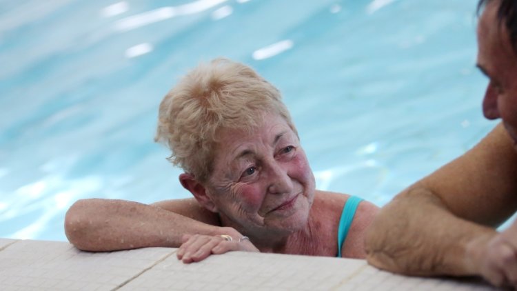 ‘Groundbreaking’ new scheme examines impact of swimming on dementia