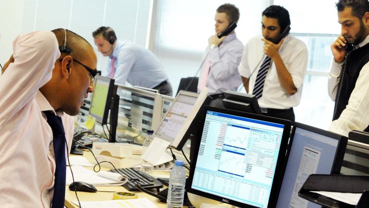 Minister 'furious' over bank 'rip-off'