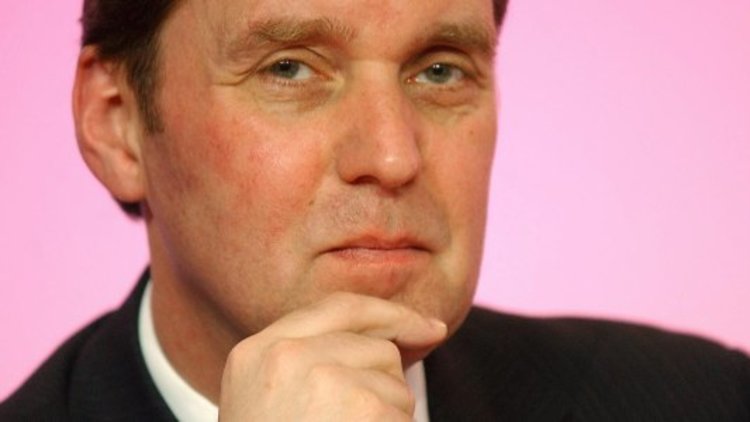 Accountants back Milburn social mobility report