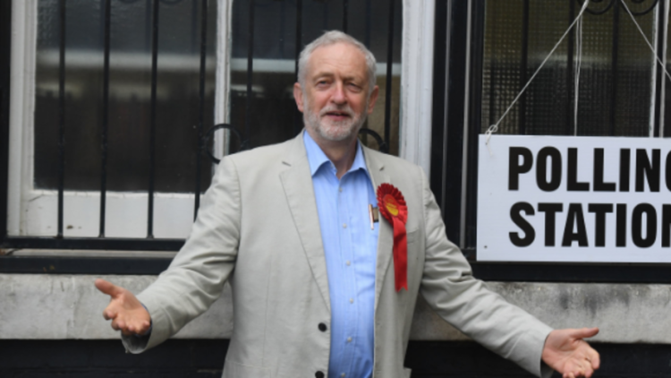 Labour snatch two-point poll lead as Brexit chaos engulfs Tories