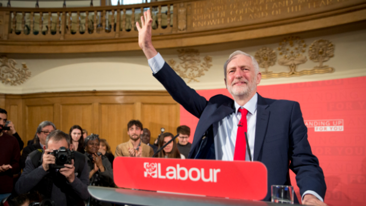 Top Labour figures move to defuse row over deselection of Corbyn critics