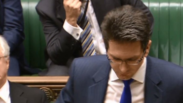Tory minister Steve Baker apologises for suggesting civil servants trying to sabotage Brexit