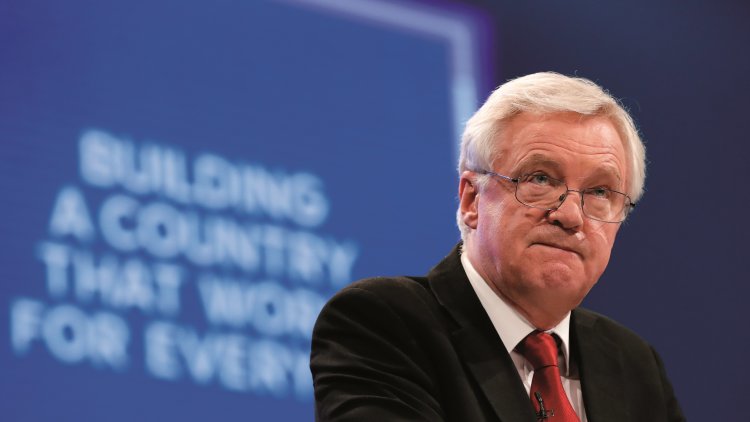 This is not just a choice between Chequers and no-deal. There is still time for a third way