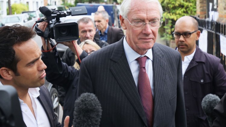 Pressure grows on Grenfell inquiry judge as Labour frontbencher calls on him to quit