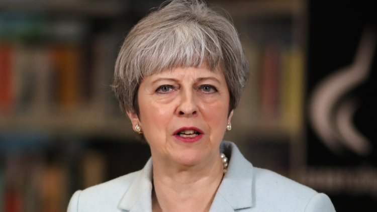 Theresa May prepares to bow to Brussels over EU migrant rights