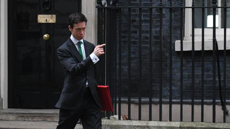 WATCH: Prisons Minister says 'I'll quit if I can't cut jail violence in a year'