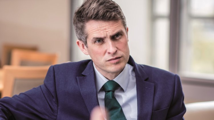 WATCH: Gavin Williamson left red-faced after being heckled in the Commons by his own phone