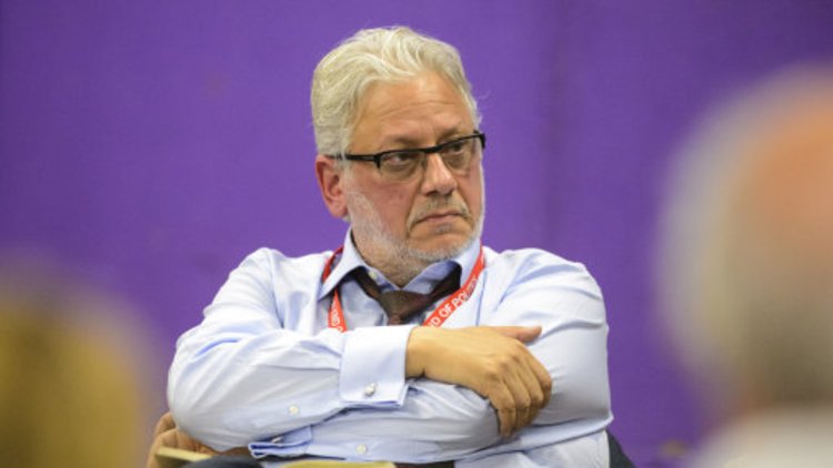Jeremy Corbyn's Labour could face run on the pound, says Momentum chief