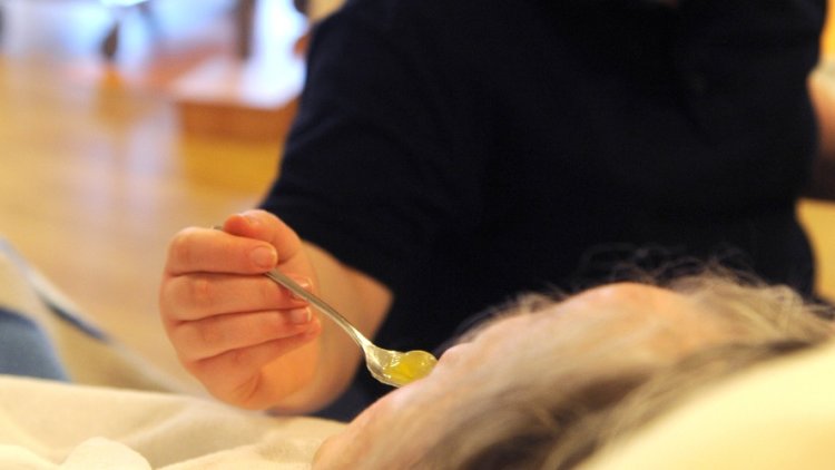 Improving palliative care