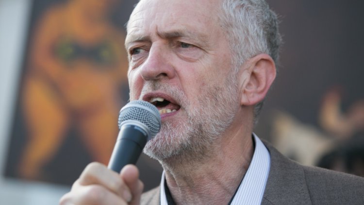 Jeremy Corbyn: I’ll force early general election
