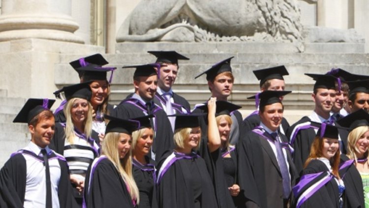 Labour Lords will fight student loan repayment 'scandal'